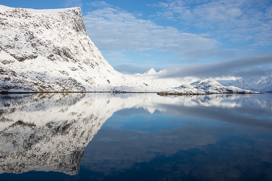 aamora_PeterVoigt-By_Boat_to_Ilulissat__Greenland-3_-_hamburgersund_landscape_4_by_peter_voigt